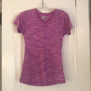 Athletic shortsleeved shirt